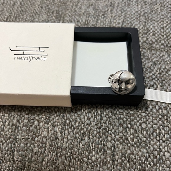 Heidijhale Over the Moon sterling silver ring - Picture 4 of 4